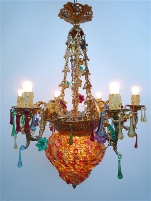 Colored Trianon chandelier. Height 70 cm. Bronze and glass flowers - Chandeliers