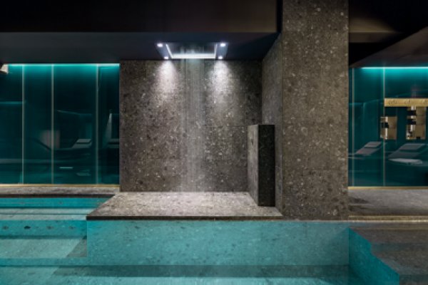 Dornbracht equips the Ceresio 7 with its fittings and shower solutions