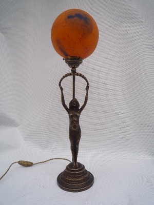 Lamp Venus ball 17. Height 60 cm. Solid brass and glass paste - Lamps