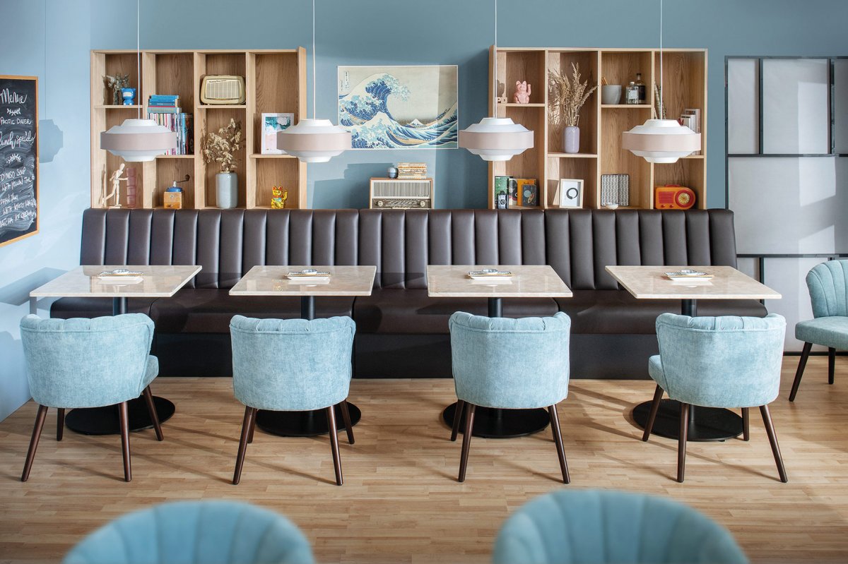 LOOK NO.13 Pacific Diner GO IN: restaurant furniture in designer colors