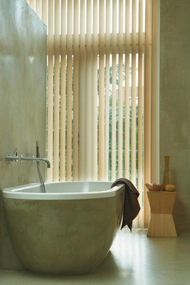 Luxaflex® decorative solutions for damp rooms