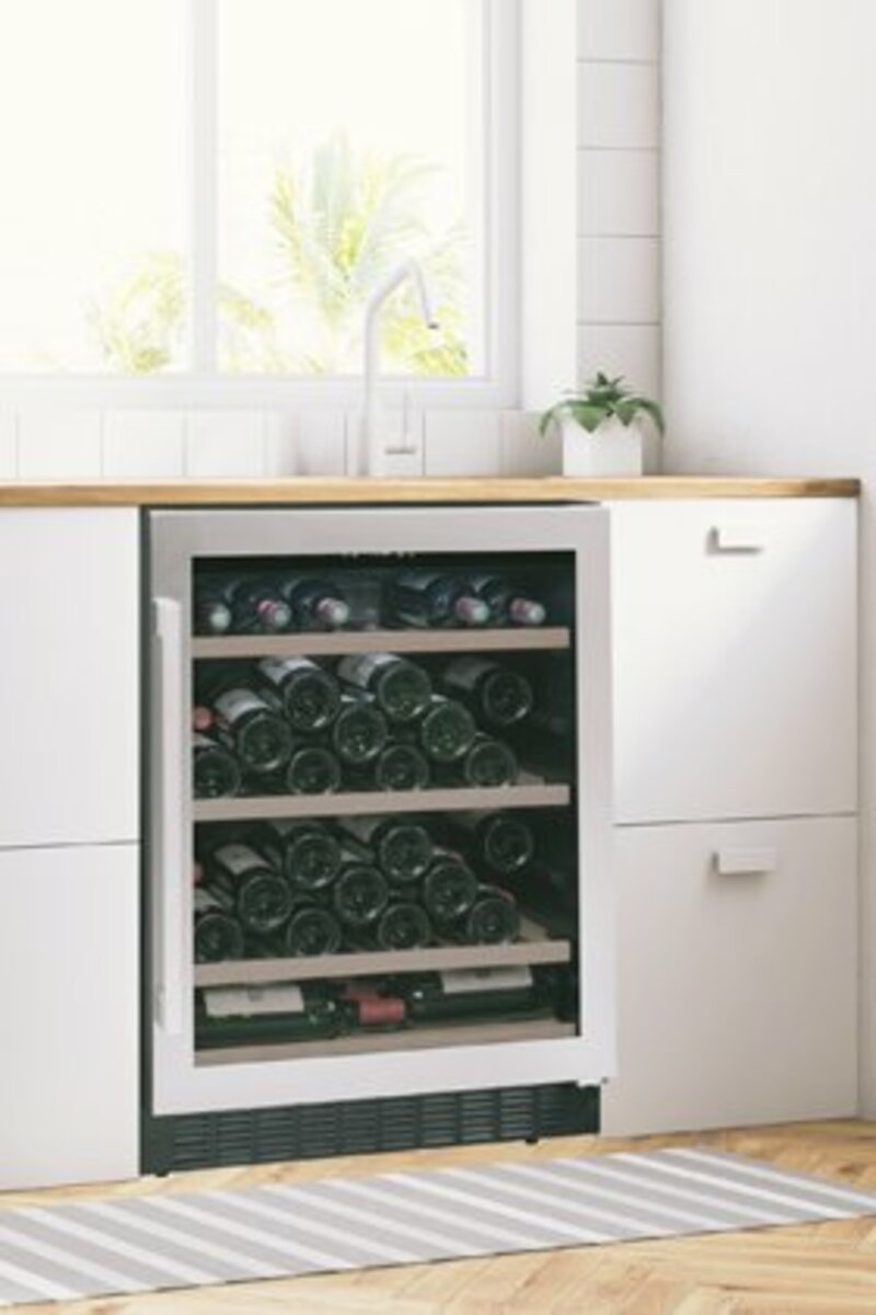 Single temperature built-in wine service or storage cabinet | ACI-AVI574E