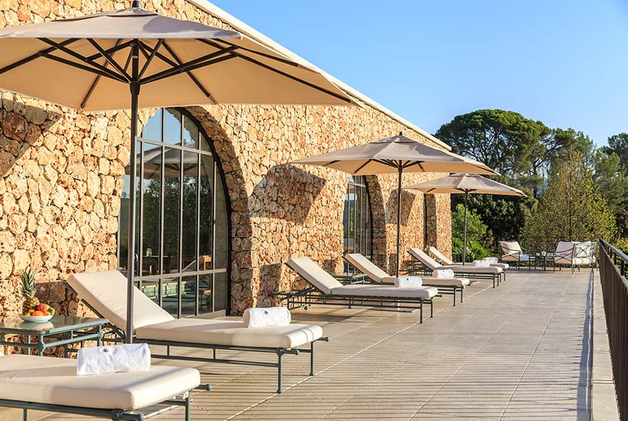 Tectona, the French benchmark in outdoor furniture
