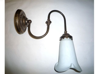 Wall lamp Pivot glass paste with a tulip lampshade long white color without tip